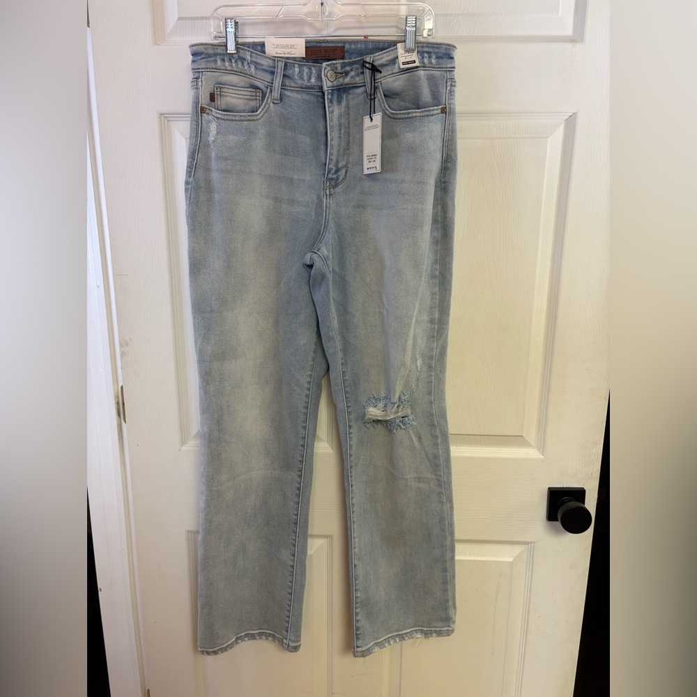 Judy Blue the Christina Light Blue Straight Leg Jeans